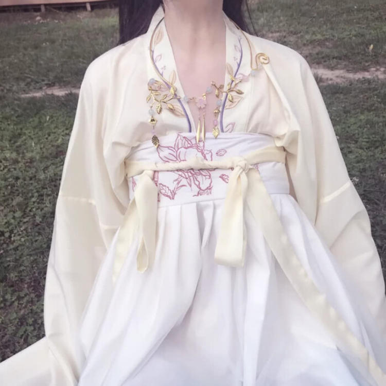 四乃森苍紫（身份：御庭番众前任首领、“天才忍者”） - 悬疑剧集完整在线观看 - 电脑看电影